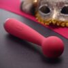 SVAKOM - PLUM RED EMMA MINI WAND -